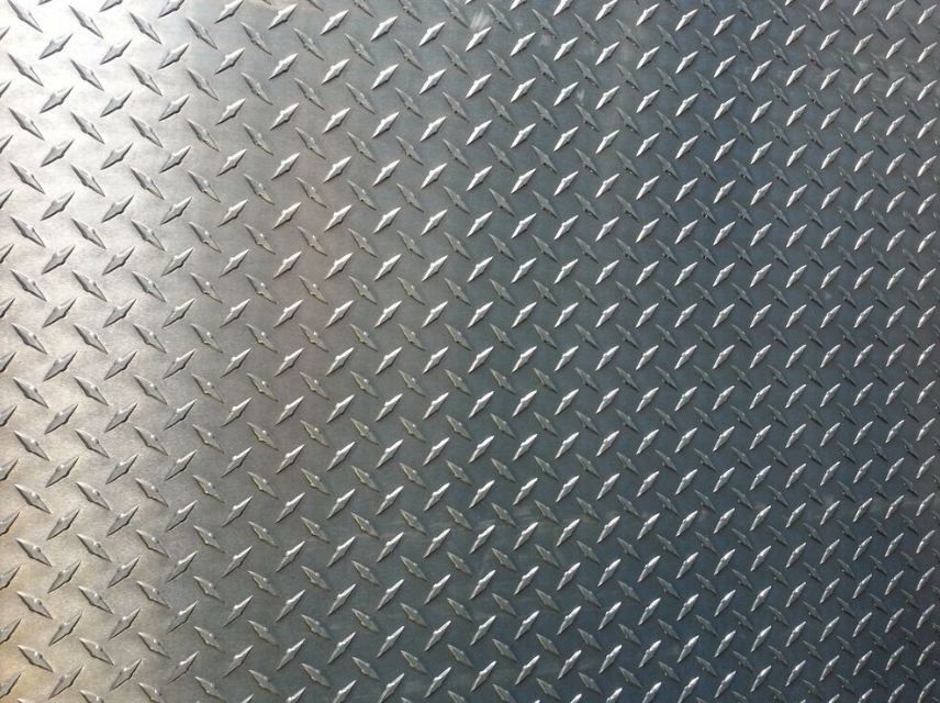 Highly Reflective 3003 H22 Aluminium Checker Plate Sheet Aluminum Tread Plate Good Slip Resistance