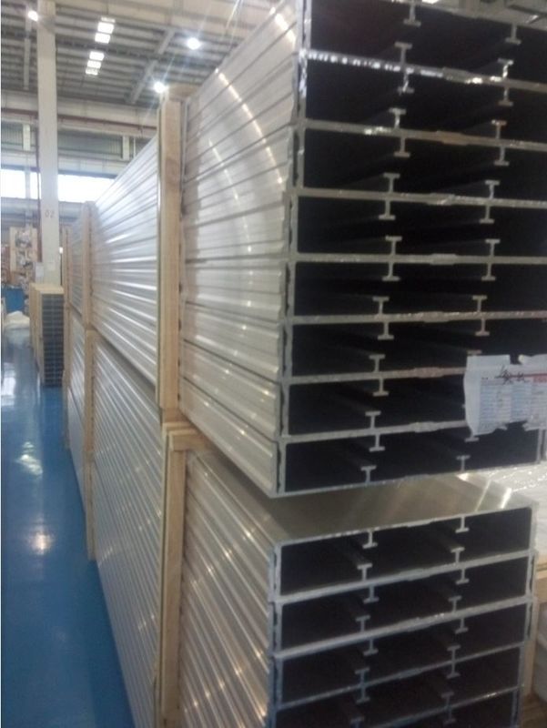 6061 T6 Aluminium Extruded Profiles 5230MM Long Used As Contruction Industry
