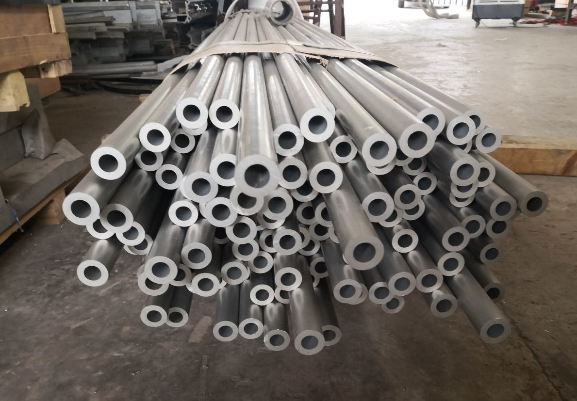 5052 H34 Aluminum Round Tubing / Structural Aluminum Tubing 3.8mm Wall Thickness