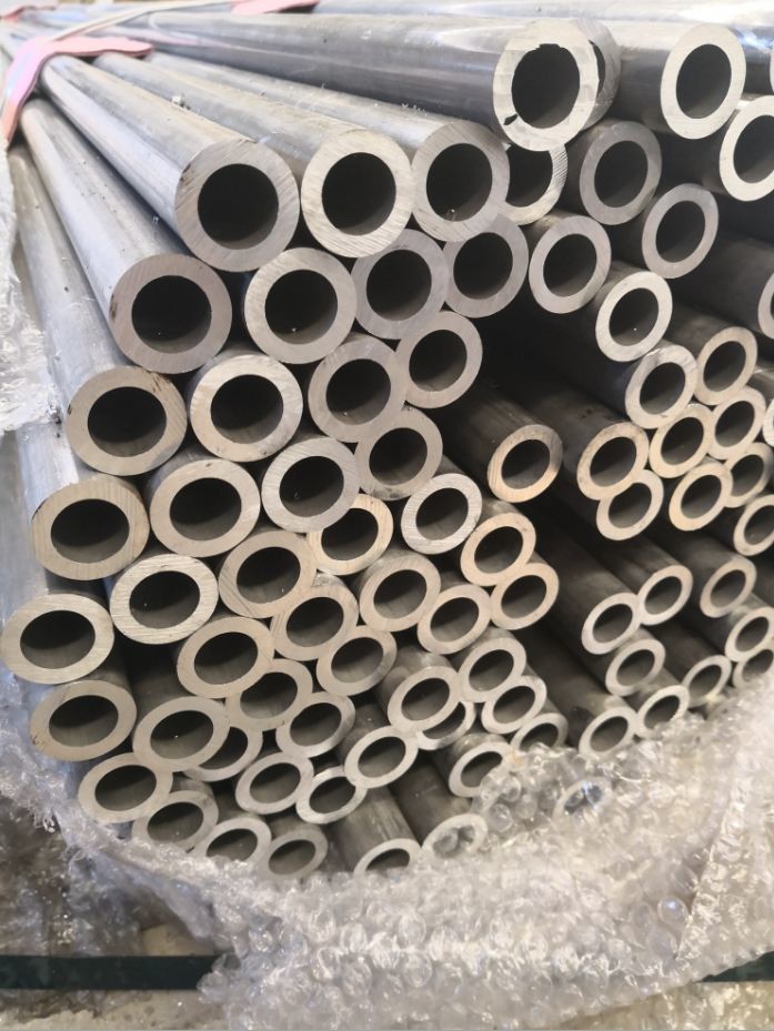Corrosion Resistance 2024 Seamless Aluminum Tubing High Strength Seamless Aluminum Pipe