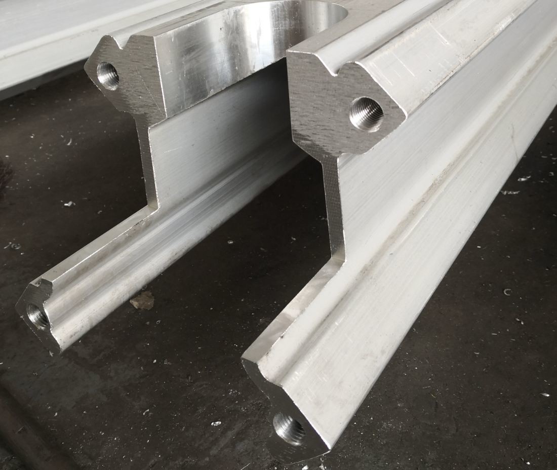 T Shape 4.2M Aluminium Extruded Profiles High Strength 2.71 G/Cc Density