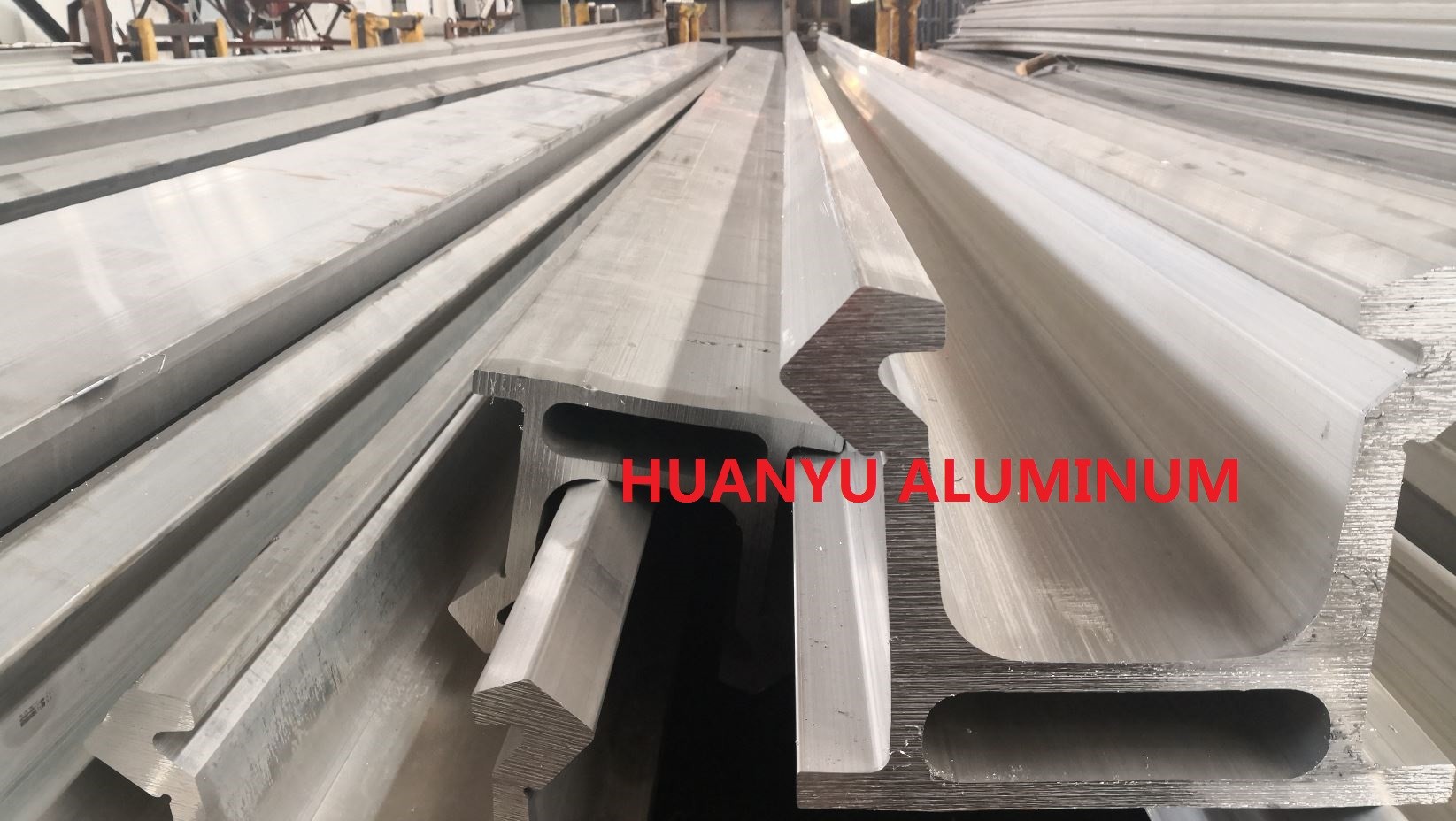 Hydraulic Feed Aluminium Extruded Profiles Torsional Resistance