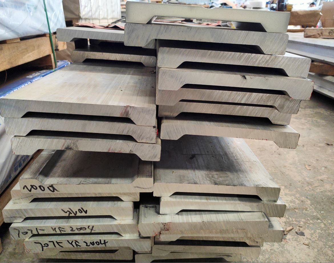 High Strength 7075 Extruded Aluminum Plate 280mm Wide Cradle Plate