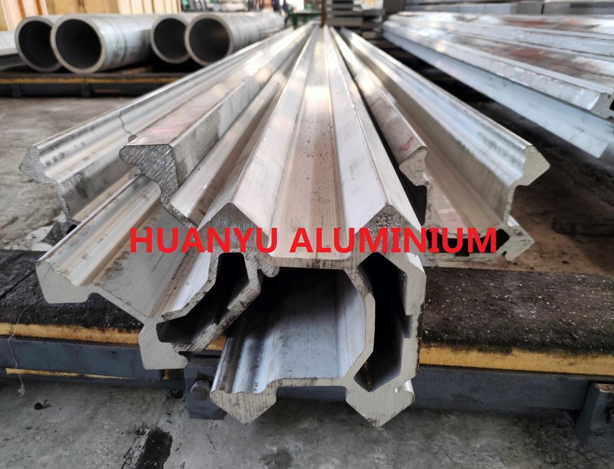 6.5M Long BMH2000 Aluminium Extruded Profiles Feed Beam Rock Drilling Usage